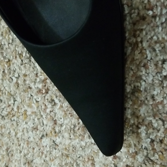 Paolo Black Satin Shoes - Picture 9 of 15
